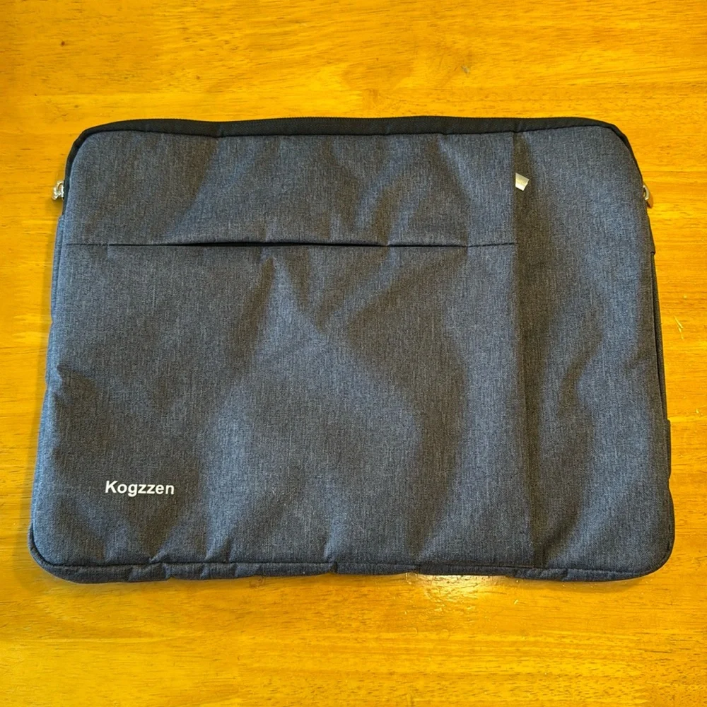 Kogzzen Navy Laptop Sleeve